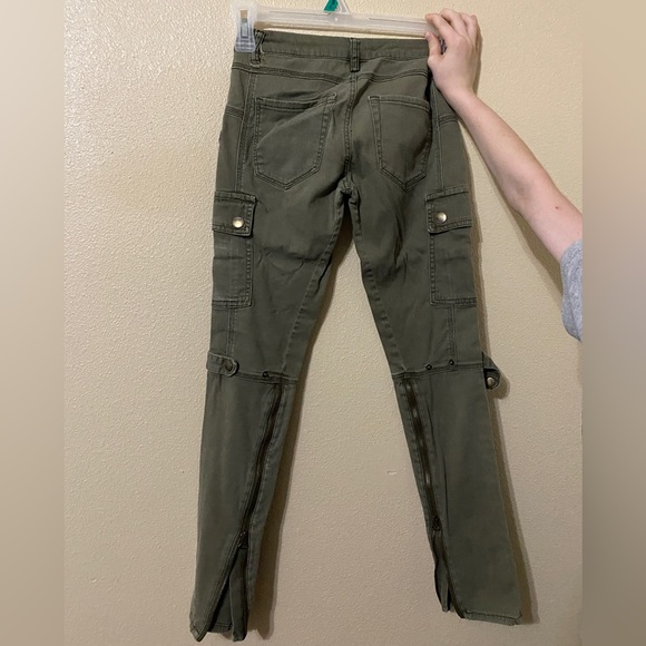 Pants - Picture 3 of 11